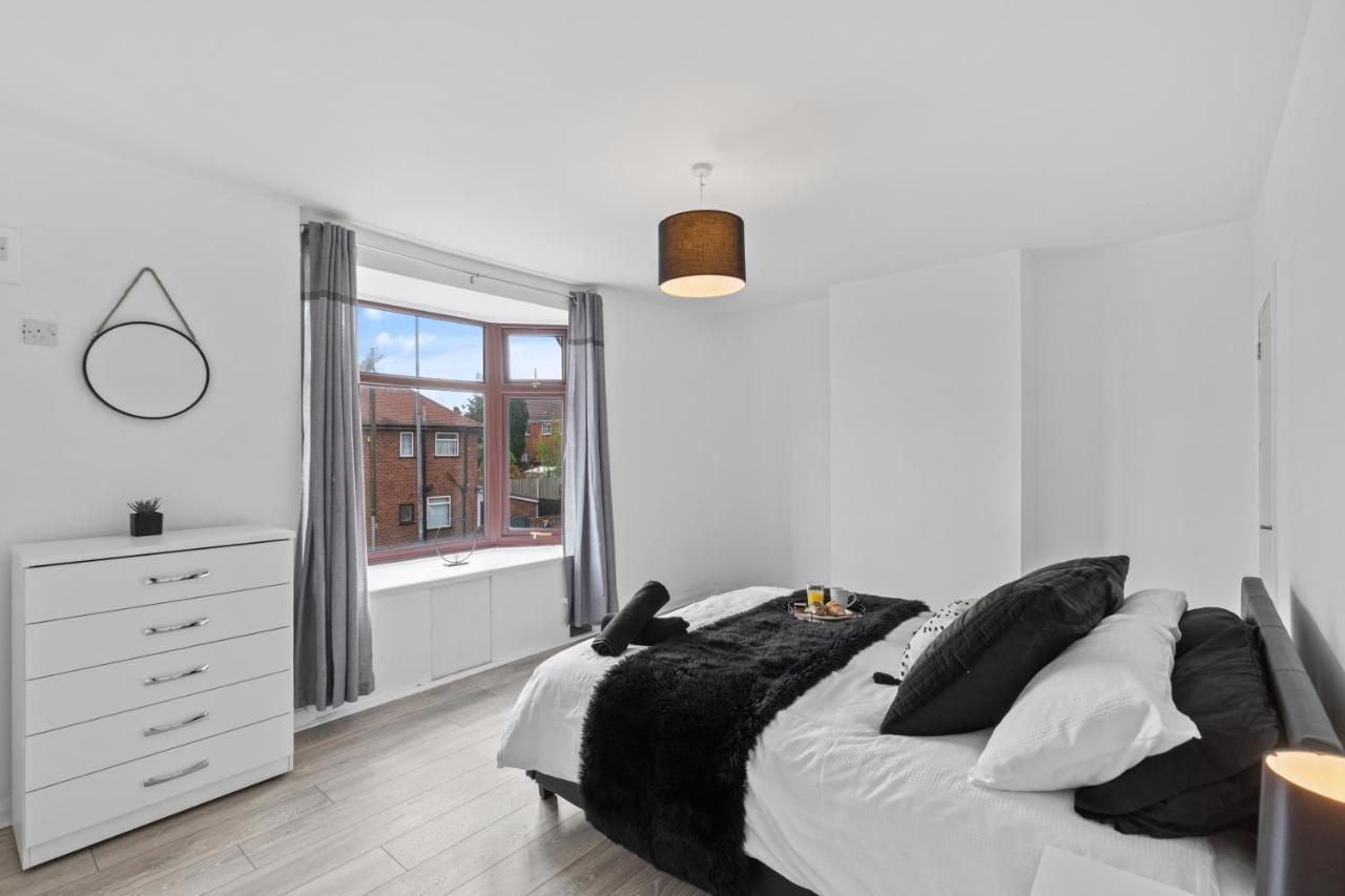 Nuneaton - Ideal 3 Bedroom, Wi-Fi Parking, Sleeps 6 - Jrr Stays Kültér fotó