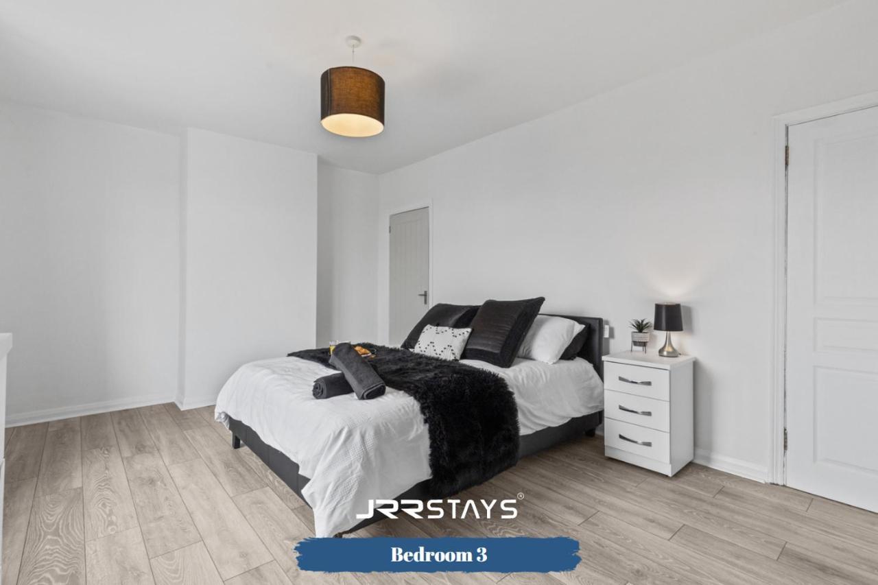 Nuneaton - Ideal 3 Bedroom, Wi-Fi Parking, Sleeps 6 - Jrr Stays Kültér fotó
