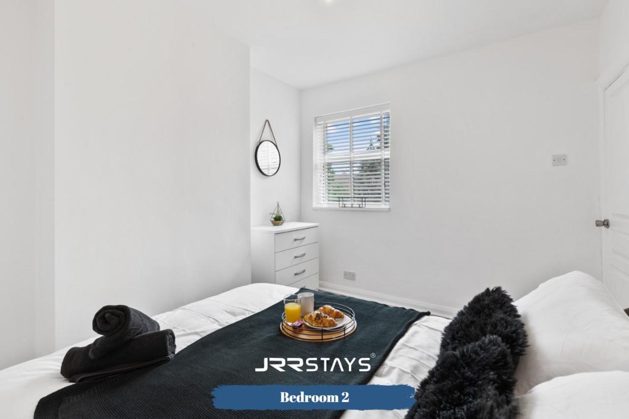 Nuneaton - Ideal 3 Bedroom, Wi-Fi Parking, Sleeps 6 - Jrr Stays Kültér fotó