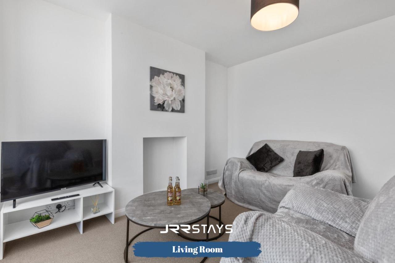 Nuneaton - Ideal 3 Bedroom, Wi-Fi Parking, Sleeps 6 - Jrr Stays Kültér fotó